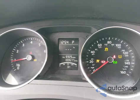 2017 Volkswagen Jetta 1.4T S z USA, uszkodzony, nr VIN 3VW2B7AJ5HM364293